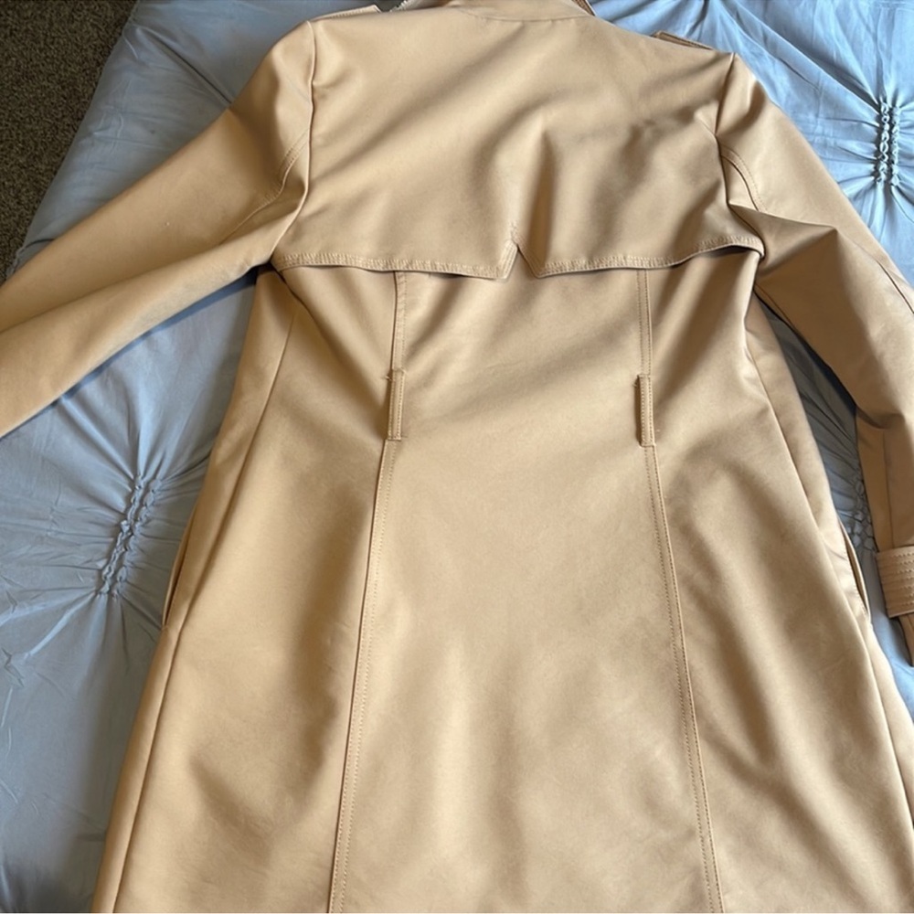 Express womens coat. Size Small
Size: SP - Picture 8 of 10